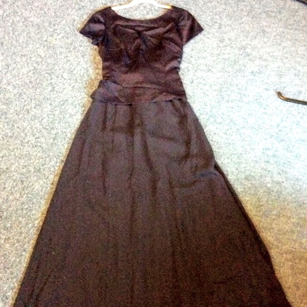 Y Collection: Full-length, navy blue satin and chiffon dress